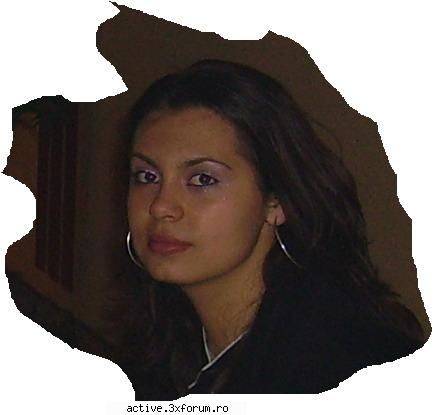 daca asta nu e fata frumoasa .. atunci nimeni din romania asta mare si frumoasa nu e ... sefu stie